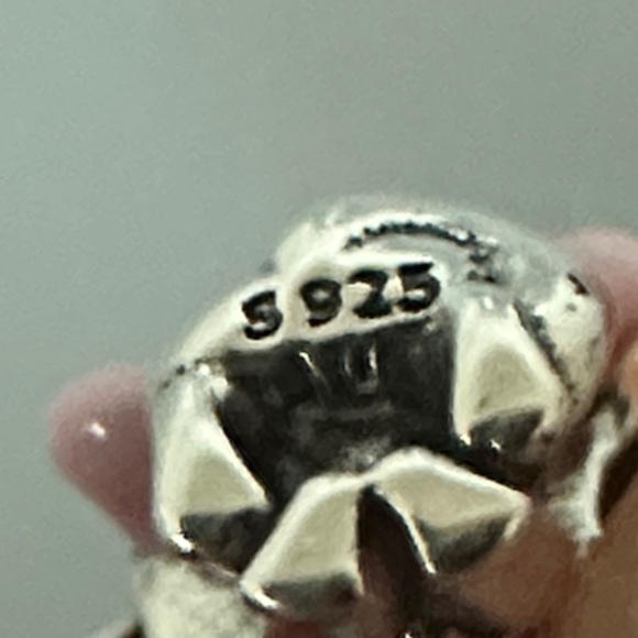 Pandora Disney Silver and Pink cat Charm - Picture 3 of 5